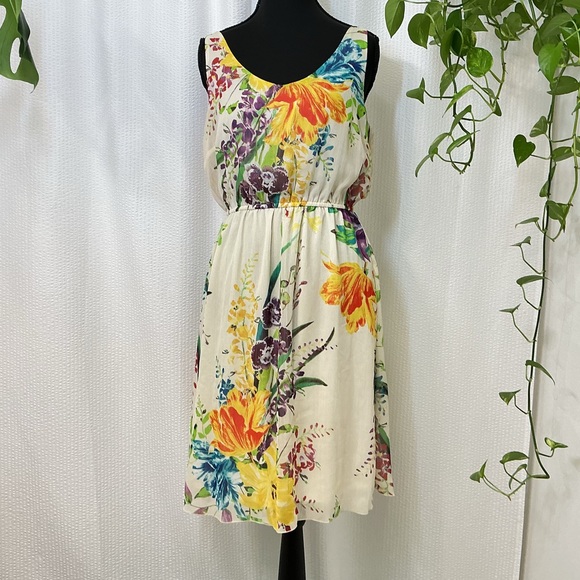 Old Navy Dresses & Skirts - Old Navy Multicolor Floral Dress Size S